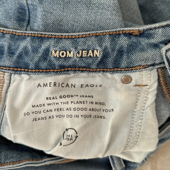 American Eagle Mom Jean - Picture 6 of 6